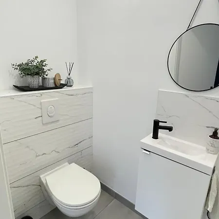 Moderne 2 Personnes Avec Parking Gratuit Acces Jardin * Augny