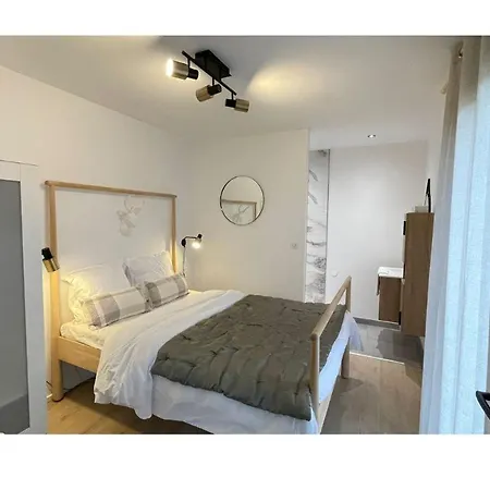 Moderne 2 Personnes Avec Parking Gratuit Acces Jardin * Augny