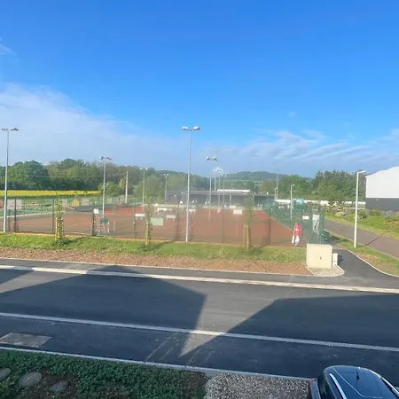 Moderne 2 Personnes Avec Parking Gratuit Acces Jardin * Augny